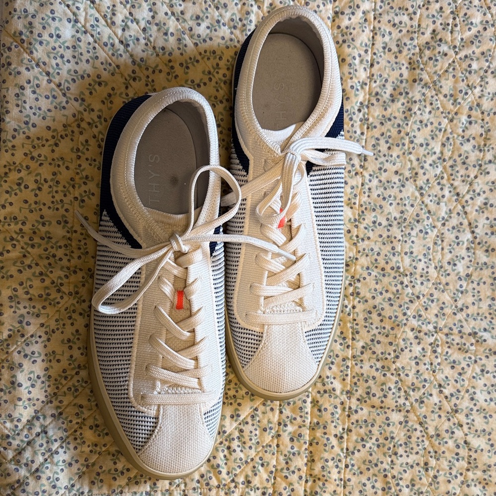 Rothy's Cream and Black Women's Sneakers - Picture 5 of 7